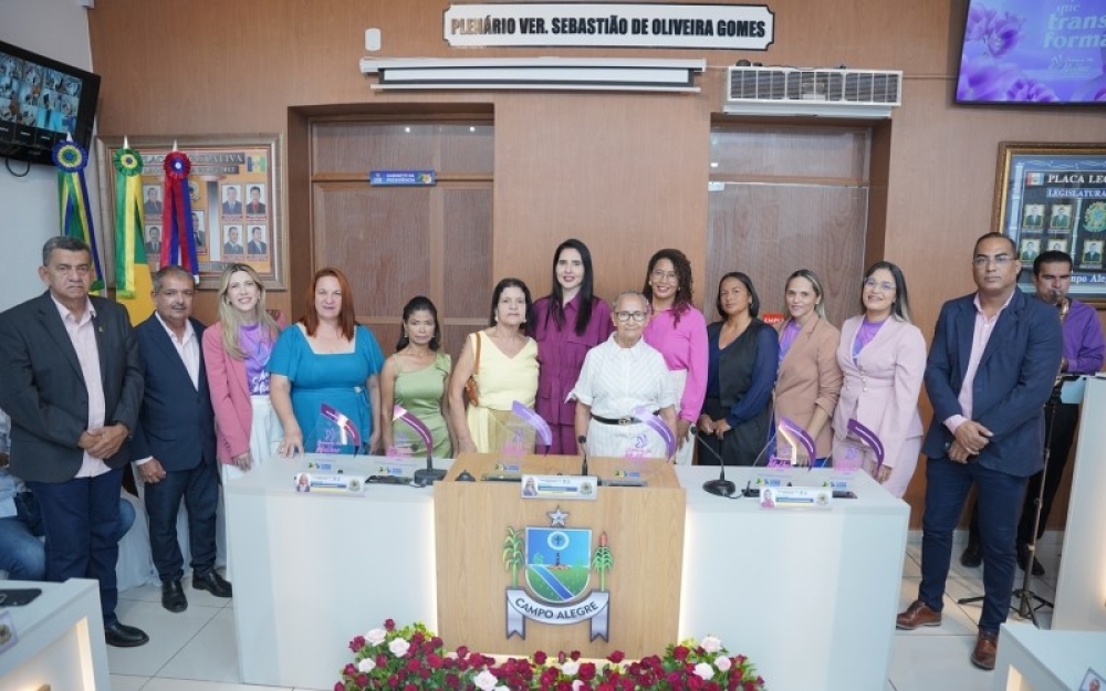 Prefeita Pauline Pereira participa de Sessão Solene em homenagem ao Dia Internacional da Mulher