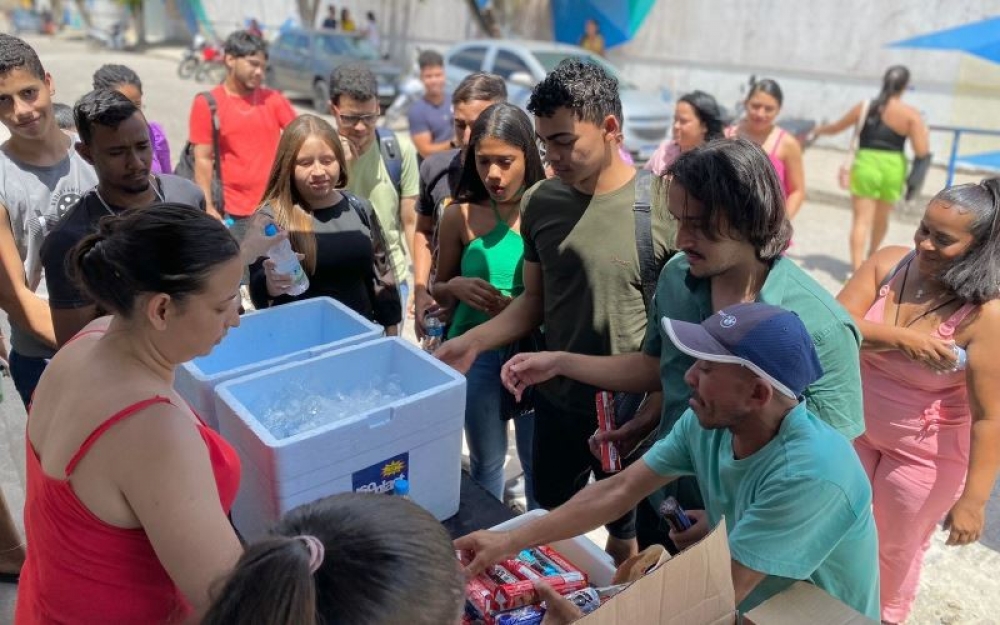 Prefeitura ofertou transporte gratuito e distribuição de Kits de lanches para os alunos que fizeram o ENEM
