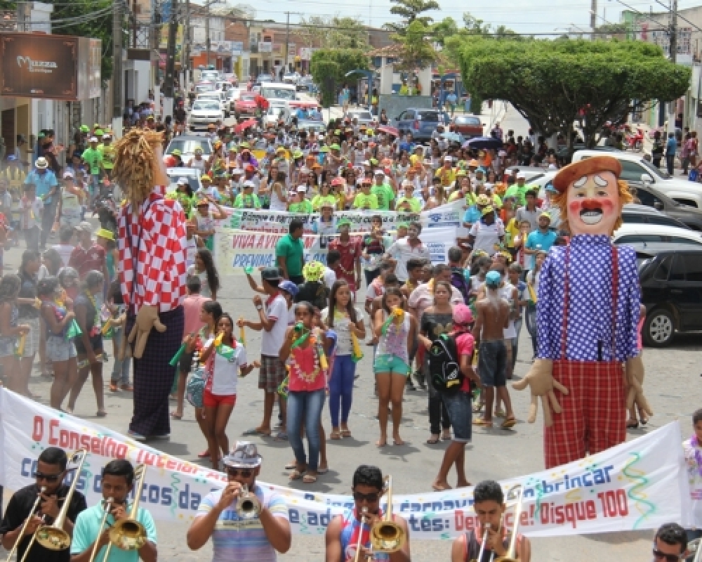 Bloco da Prevenção levou alegria e muita diversão às ruas de Campo Alegre e Luziápolis