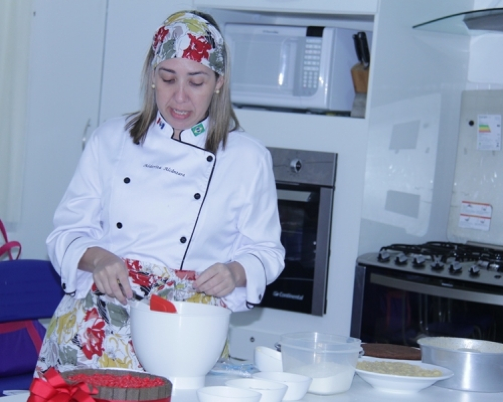 Prefeitura promove cursos de culinária para mamães campo-alegrenses