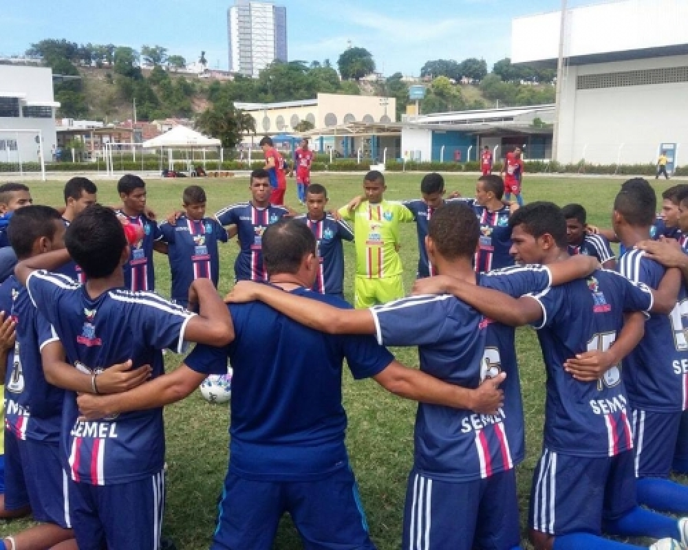 Time sub 17 de Campo Alegre chega as oitavas do campeonato do SESI