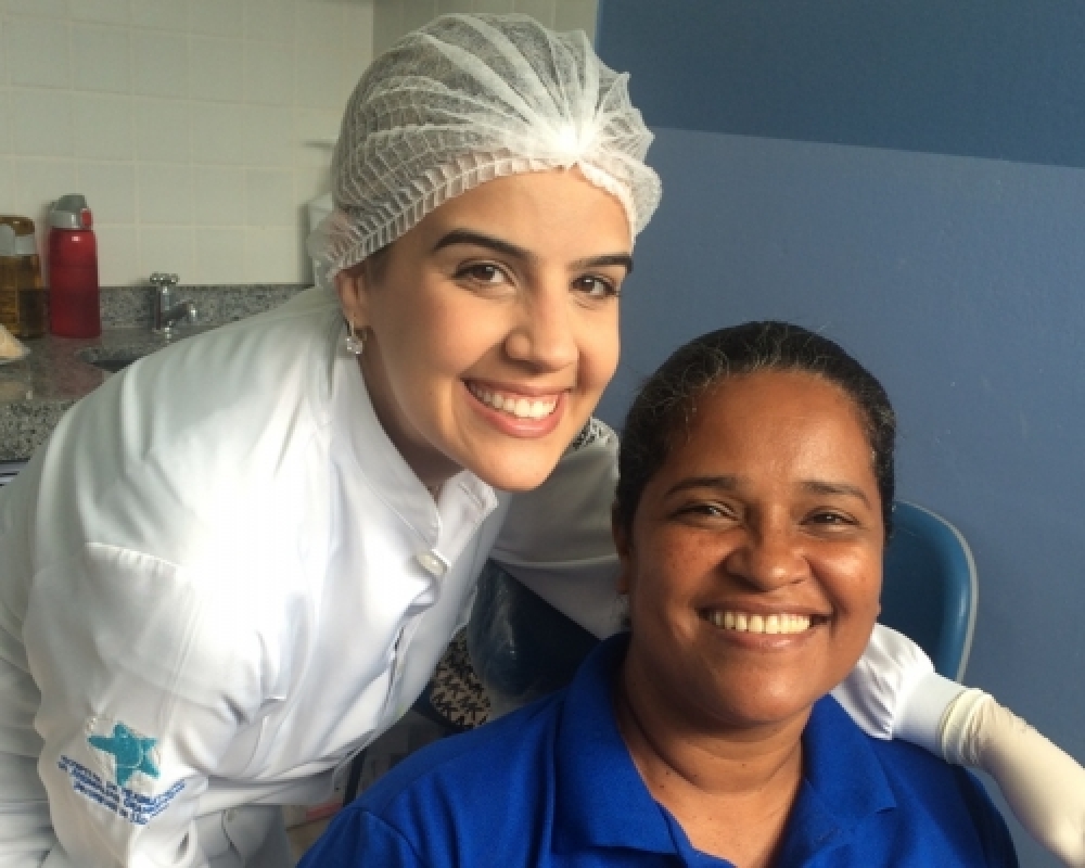 Prefeitura de Campo Alegre entrega próteses dentárias para pacientes atendidos em Luziápolis