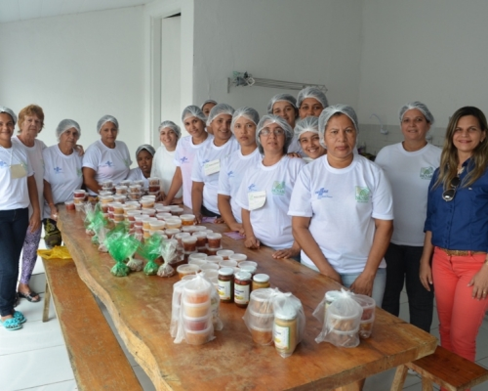 Prefeitura realizou curso de Industrialização de doces para mulheres em parceria com o SENAR