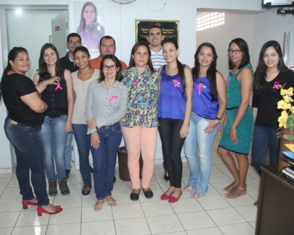 Outubro Rosa: Secretaria da Mulher realizada ações nas repartições públicas do município 