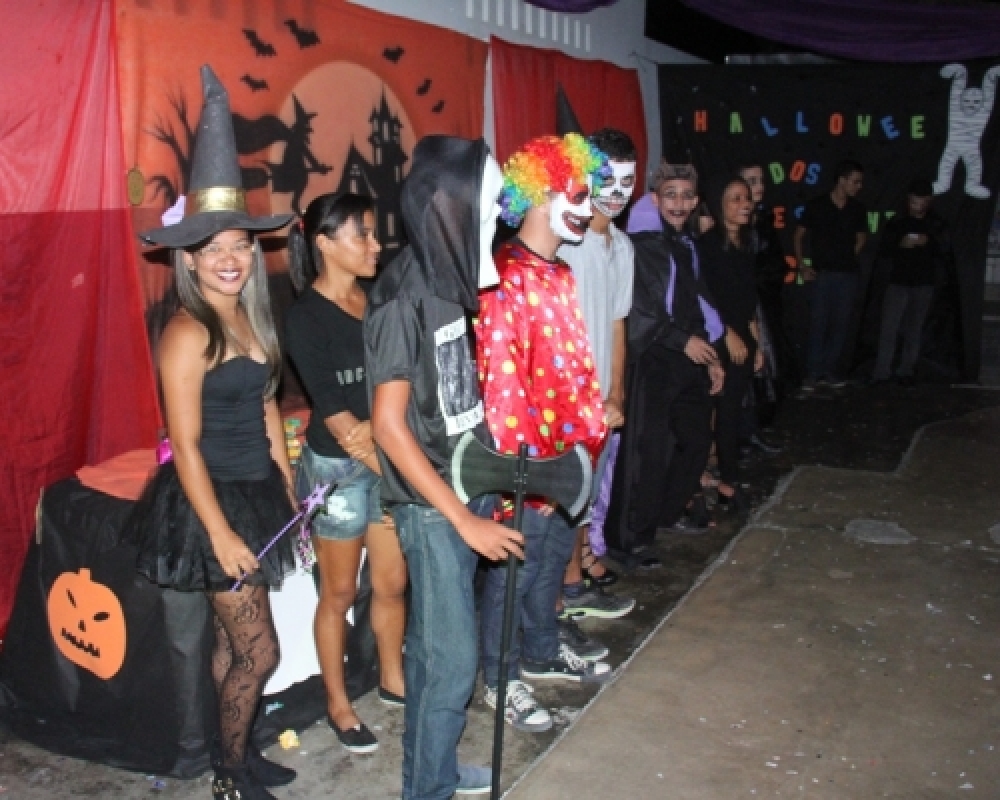 Serviço de Convivência realizou festa de Halloween para adolescentes
