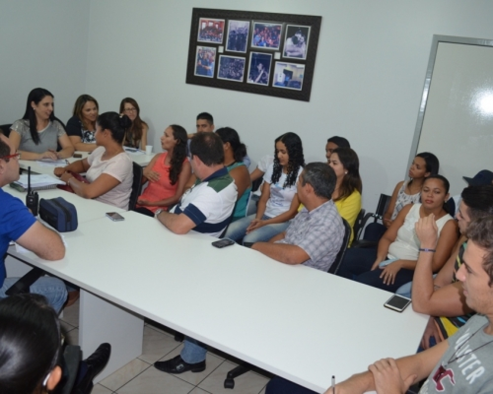 Agentes de saúde aprovados em processo seletivo estão de volta as suas atividades