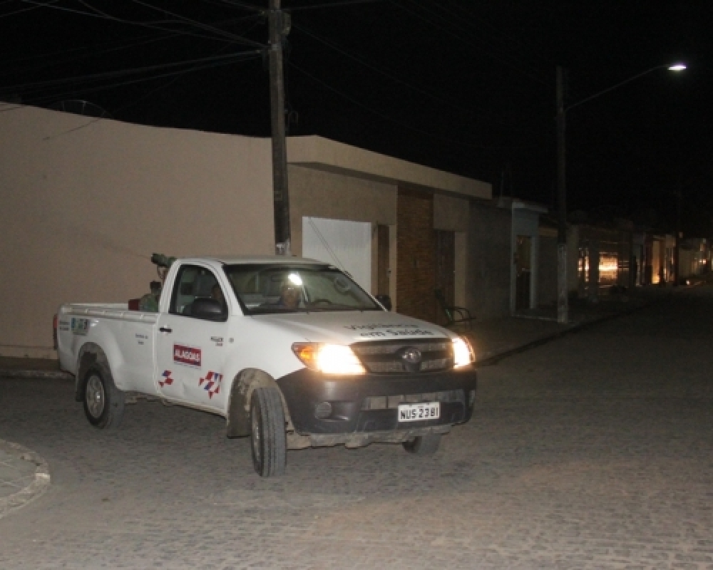 Combate a doenças: Secretaria de Saúde de Campo Alegre volta a utilizar os serviços do Carro Fumacê 