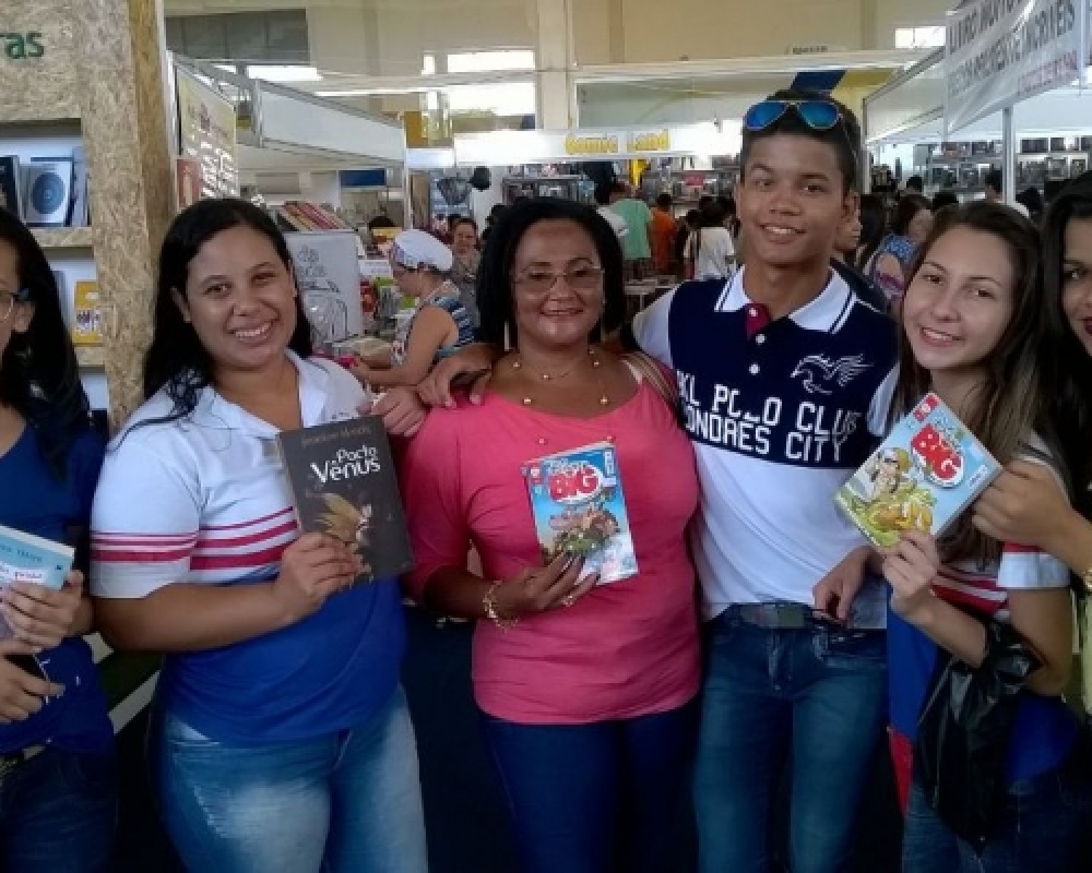 Estudantes de Luziápolis visitaram a VII Bienal do Livro realizada em Maceió