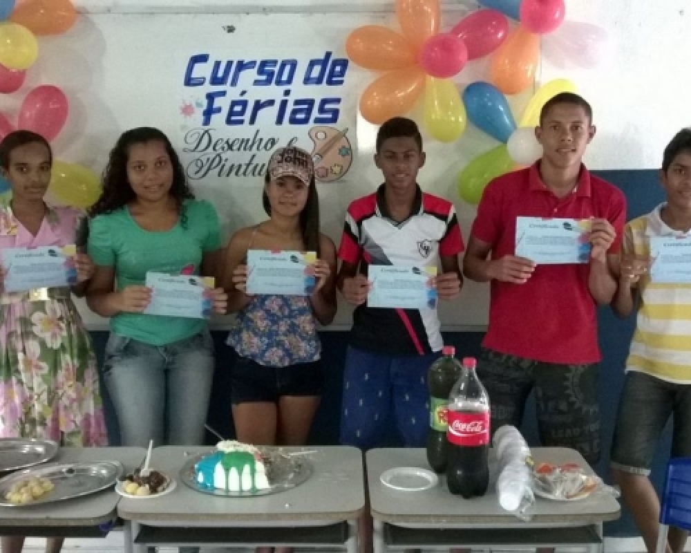 Prefeitura conclui com sucesso Cursos de férias realizados em Campo Alegre