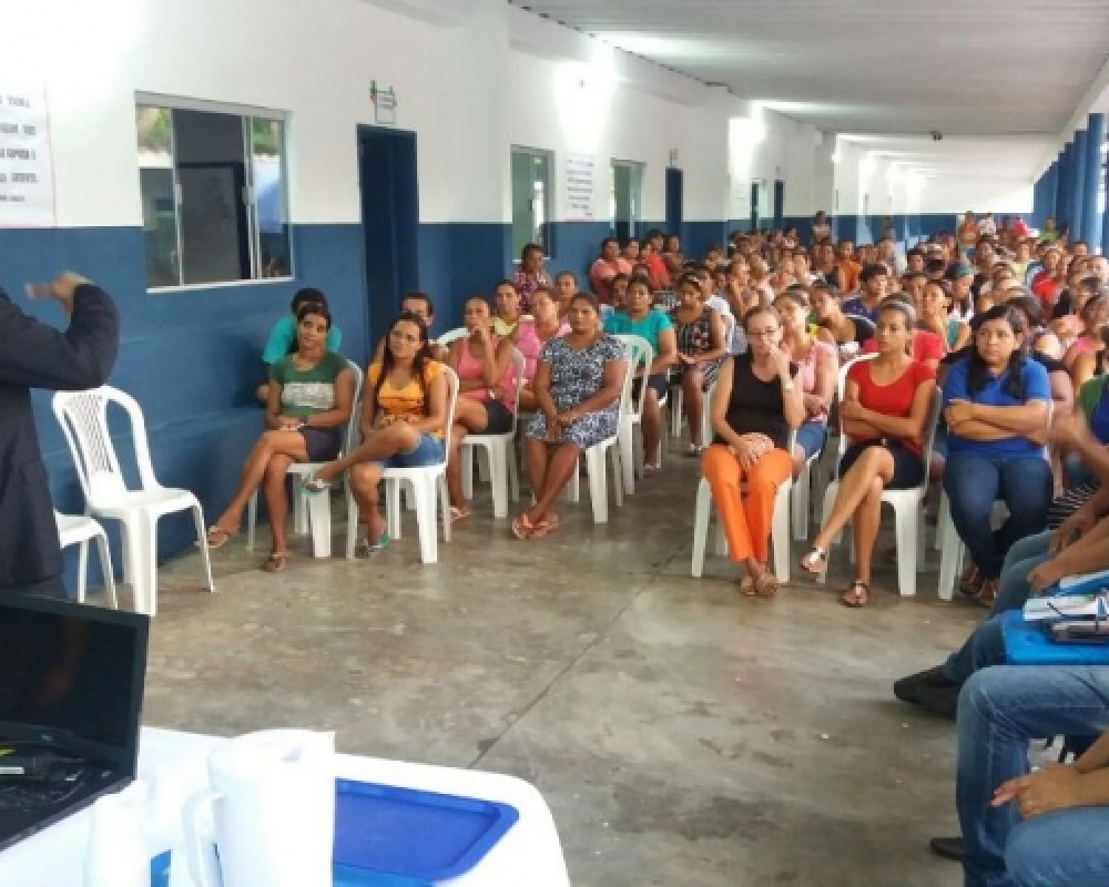 Escola Pedro de Oliveira realiza reuniões com pais e apresenta melhorias realizadas pela prefeitura 