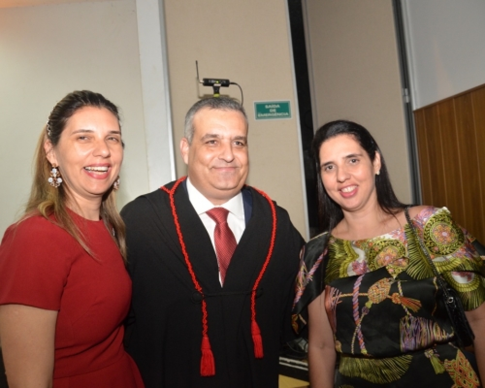  Prefeita Pauline prestigiou a posse do novo procurador-geral de Justiça de Alagoas