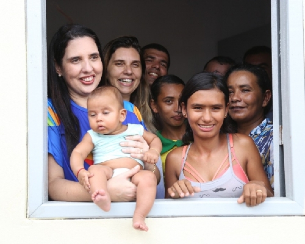 Moradia Digna: Prefeitura lançou o programa Minha Casa Renovada e entregou casas pelo PNHR