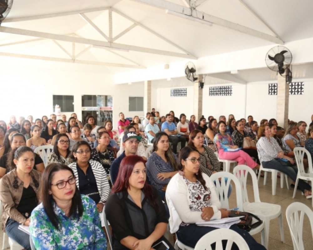 SEMED realiza formação para secretários escolares e assistentes administrativos educacionais