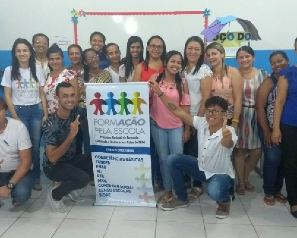 Secretaria de Educação realizou o encerramento do curso controle social