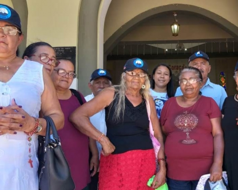 Grupo da terceira idade de Campo alegre e Luziápolis participaram de Romaria a Juazeiro do Norte