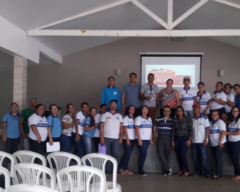 Técnicos do Projeto Fortalecendo Laços apresentam o projeto para equipes de Saúde da Família