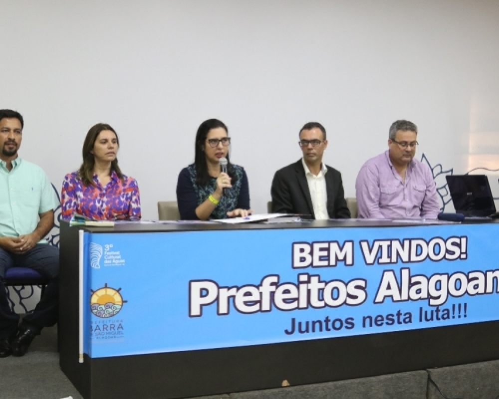 Prefeita Pauline Pereira participou do Fórum Alagoano das Águas