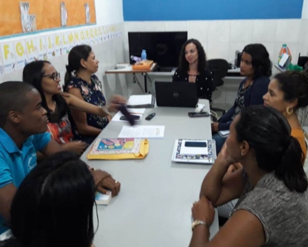 Equipe do Fortalecendo Laços visita setores públicos visando apresentar os serviços do projeto
