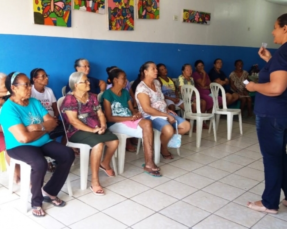 CRAS Luziápolis realiza mais um encontro do projeto Permita-se com idosos do distrito