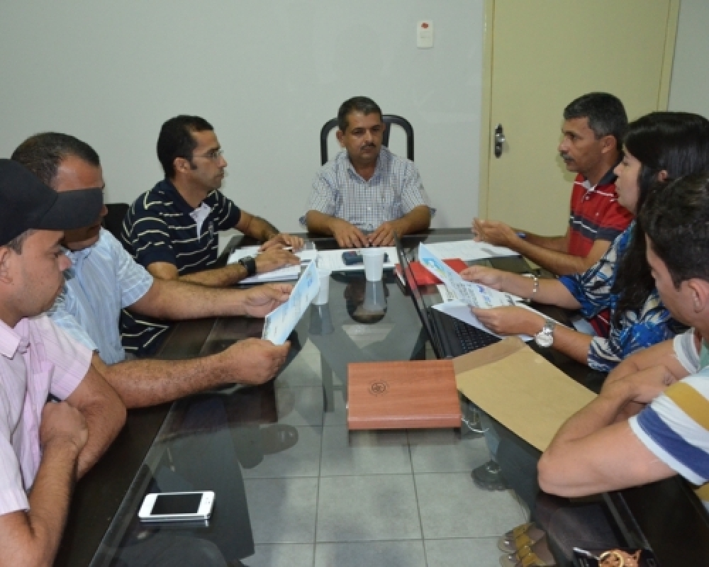 Comissão municipal se reúne para discutir a realização da Conferência Municipal das cidades