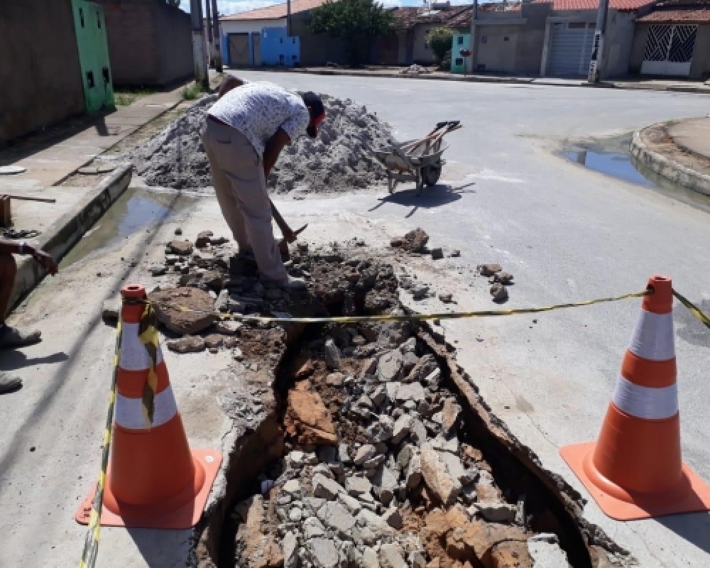 Secretaria de Infraestrutura realiza melhorias na Pavimentação do Conjunto Olival Tenório