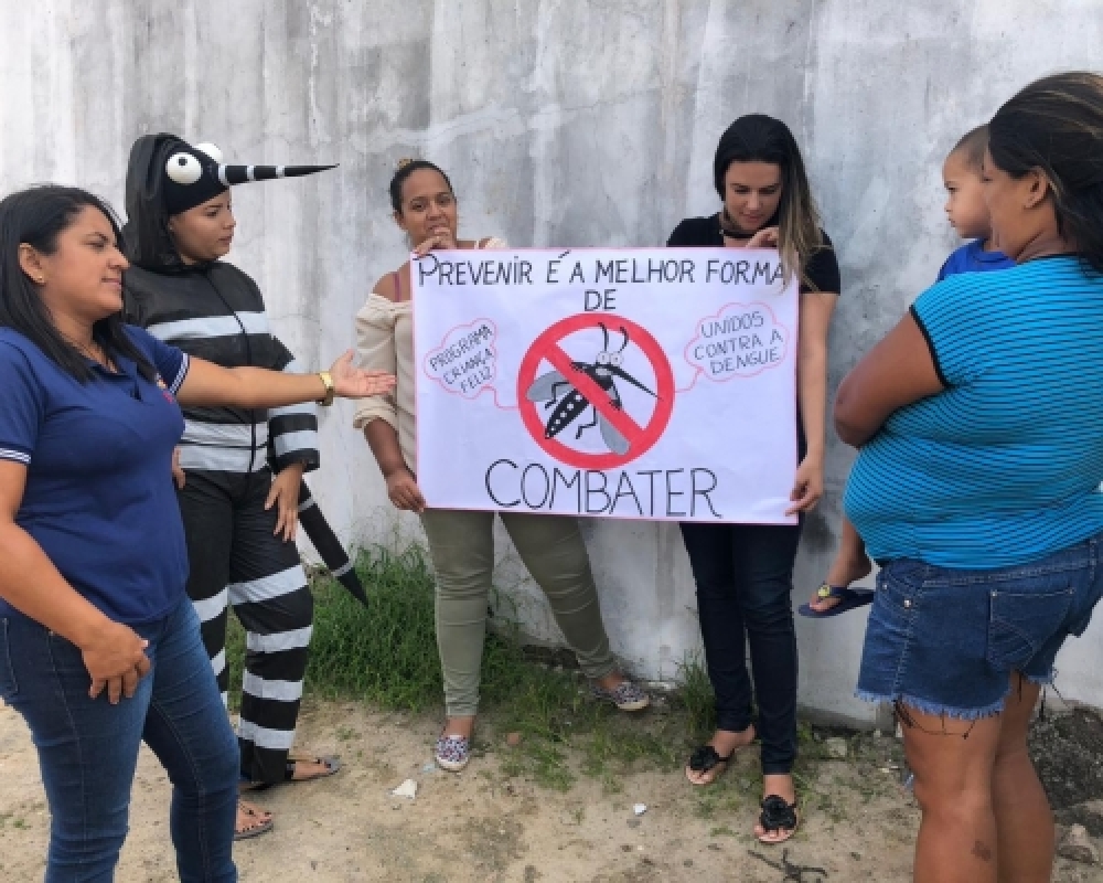 Visitadoras do Programa Criança Feliz realizam campanha de conscientização sobre o combate à Dengue