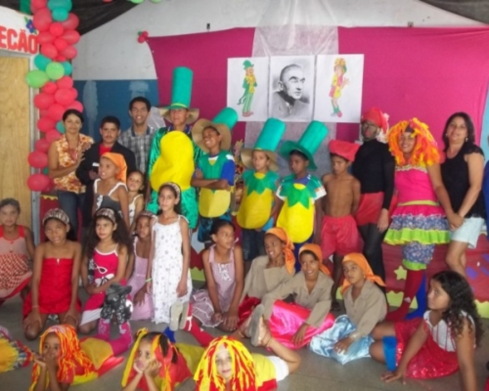 Crianças atendidas pelo PETI participaram do Projeto do Ler, Brincar e Brilhar