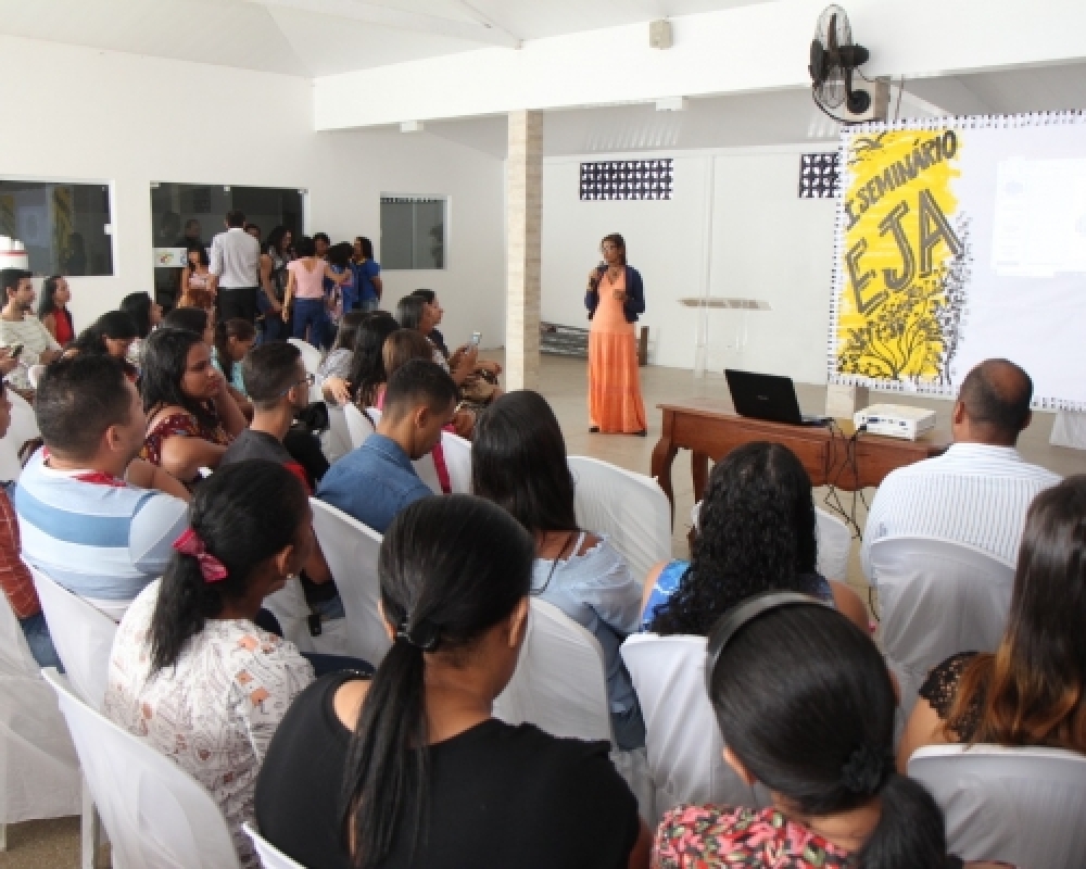 Educação de Campo Alegre promoveu o I Seminário sobre Educação de Jovens e Adultos