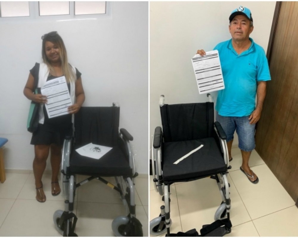 Prefeitura realiza entrega de cadeira de rodas e cadeiras de banho 