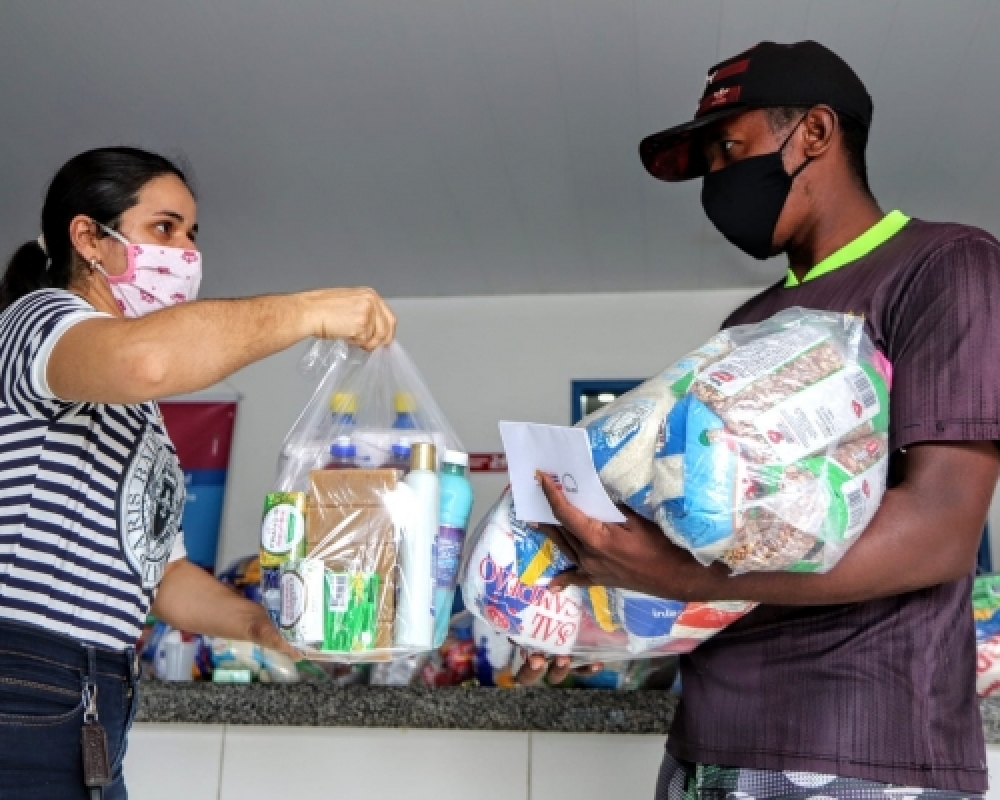 Prefeitura realiza distribuição de cestas básicas para famílias em situação de vulnerabilidade
