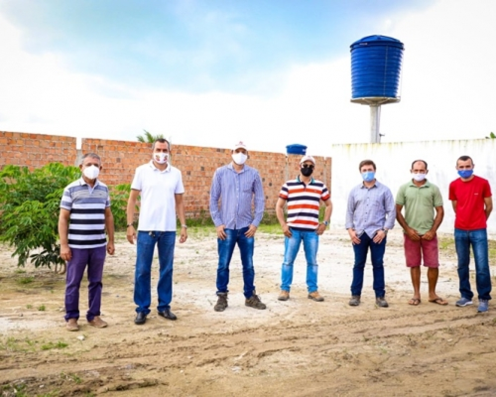 Prefeitura garante doação de terreno para construção de Fábrica de Polpa de Frutas e Doces