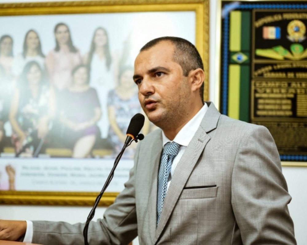 Nicolas Pereira e Leo Monteiro foram empossados prefeito e vice-prefeito de Campo Alegre