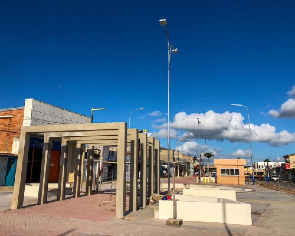 Prefeitura intensifica obras do calçadão do centro da cidade que será inaugurado nos próximos dias 
