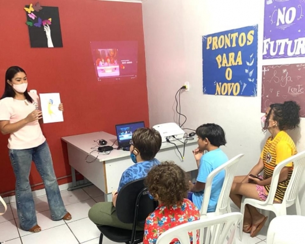 CRAS realiza Projeto Cine Convivência junto ao Projeto Fortalecendo Laços e SCFV