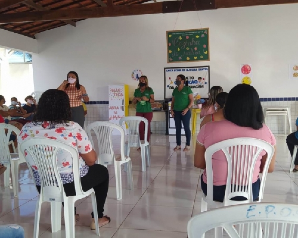 Cadastro Único realiza Bate Papo com famílias na Escola Pedro de Oliveira em Luziápolis