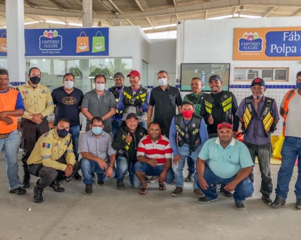 Prefeito Nicolas Pereira participou de mais um encontro com os mototaxistas do município