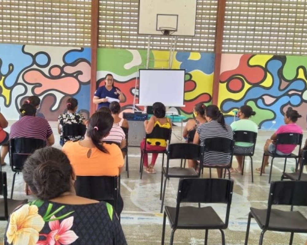Equipe do Cadastro Único e Programa Bolsa Família realiza orientações para pais dos alunos da Escola