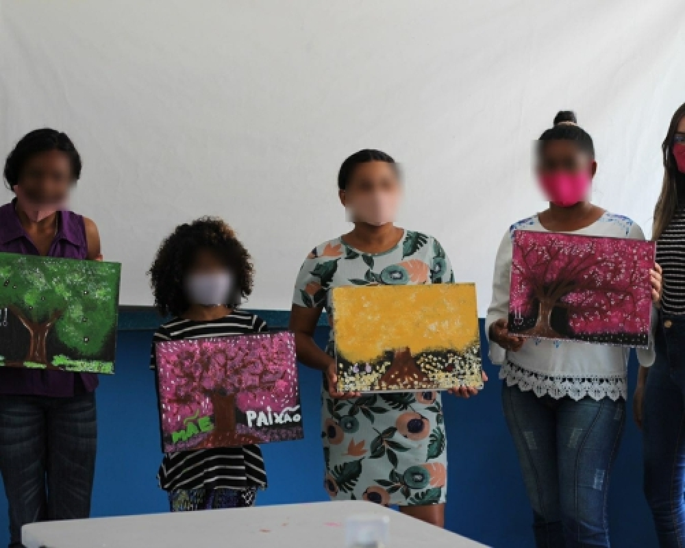 Projeto Fortalecendo Laços realizou curso de pintura no distrito Luziápolis