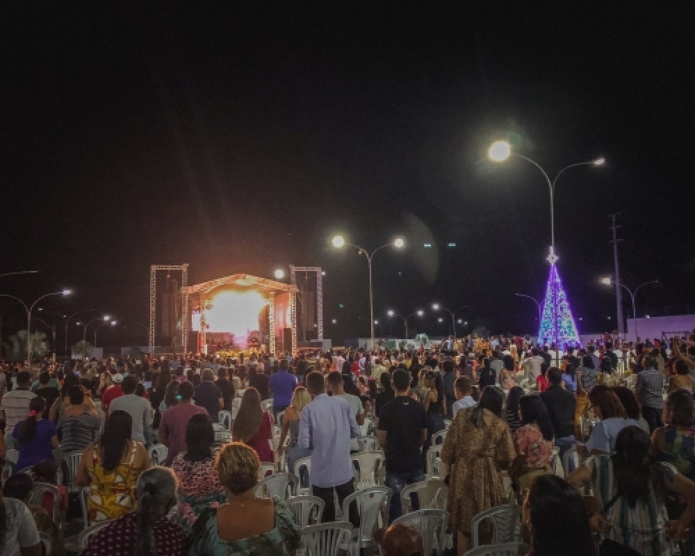 Dia do Evangélico foi celebrado com grande Show do cantor Nani Azevedo em Campo Alegre