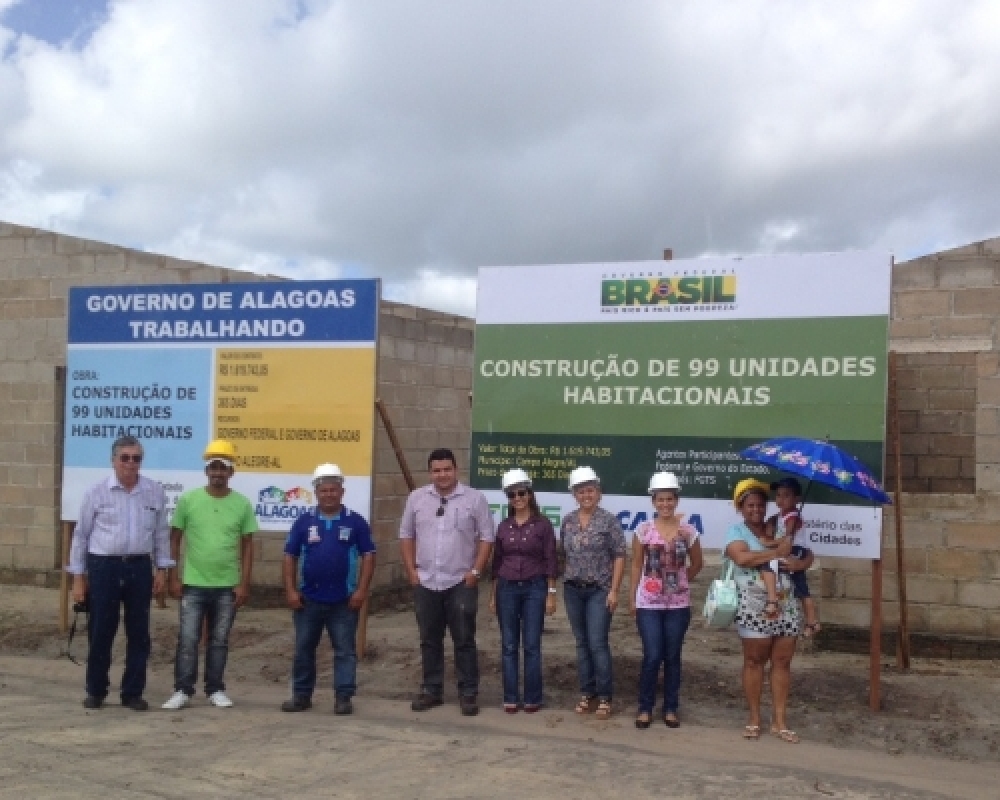 Habitação: Obra da construção de 99 casas é retomada em Campo Alegre