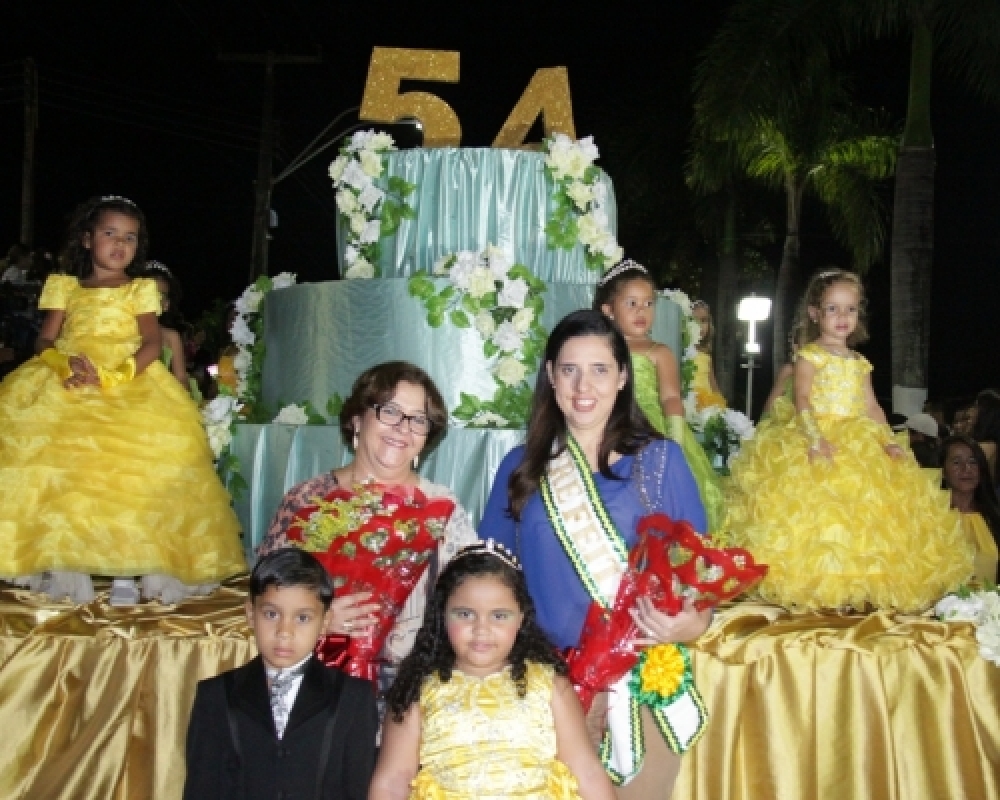 Desfile Cívico estudantil marca as comemorações dos 54 anos de Campo Alegre 