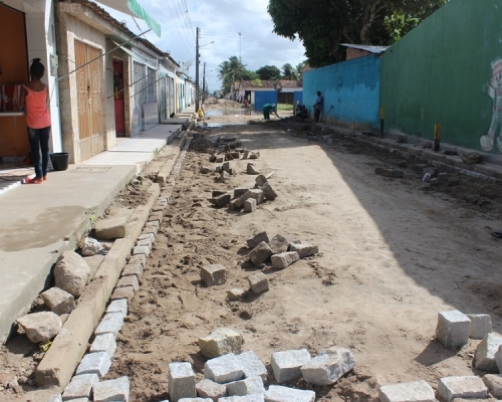 Obras em andamento representam melhorias futuras para comunidade de Luziápolis