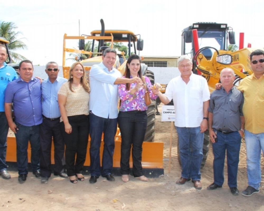 Município de Campo Alegre recebeu kit com novas máquinas e equipamentos agrícolas