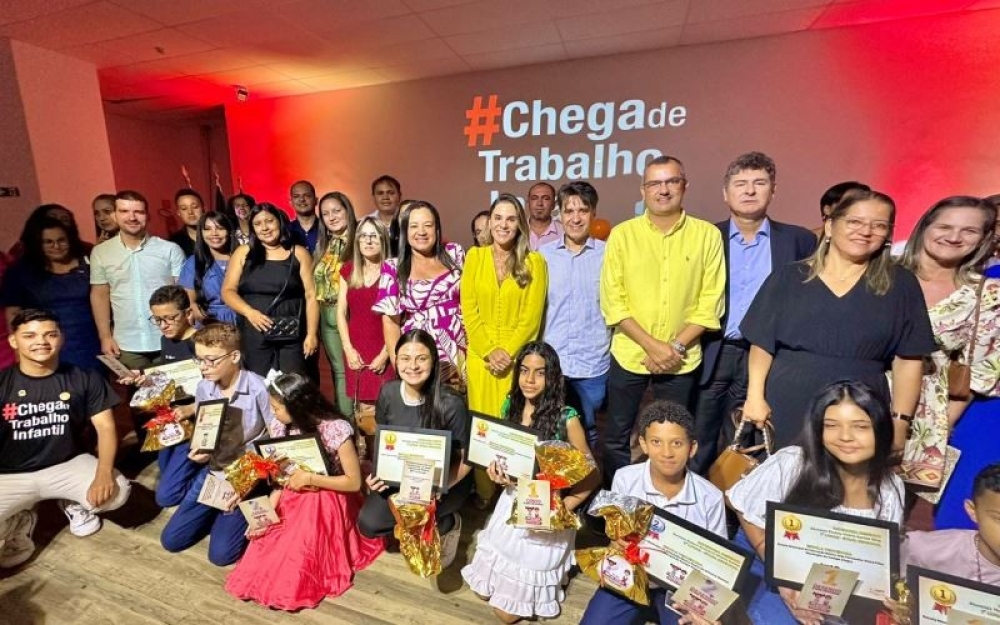Alunos da Rede Municipal de Campo Alegre recebem premiação do Concurso MPT Na Escola