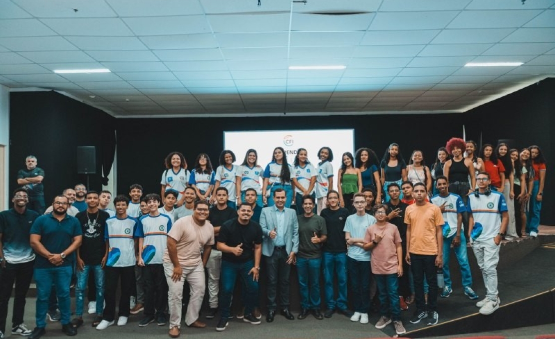 Jovens de Campo Alegre participaram da aula inaugural do Programa Aprendiz Digital em Maceió