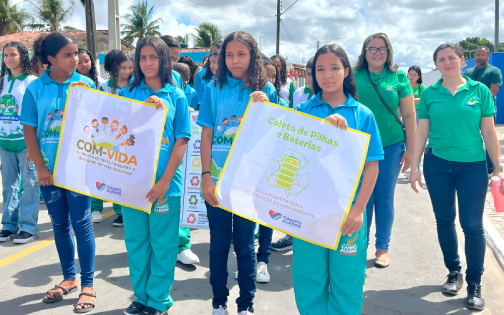 Grupos Soldadinho Verde e Com-Vida da Escola João Fernandes realizam Mobilização no Povoado Chã Da Imbira