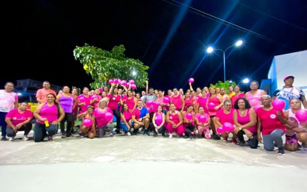 Secretaria de Saúde realizou Caminhada em alusão a Campanha Outubro Rosa em Luziápolis