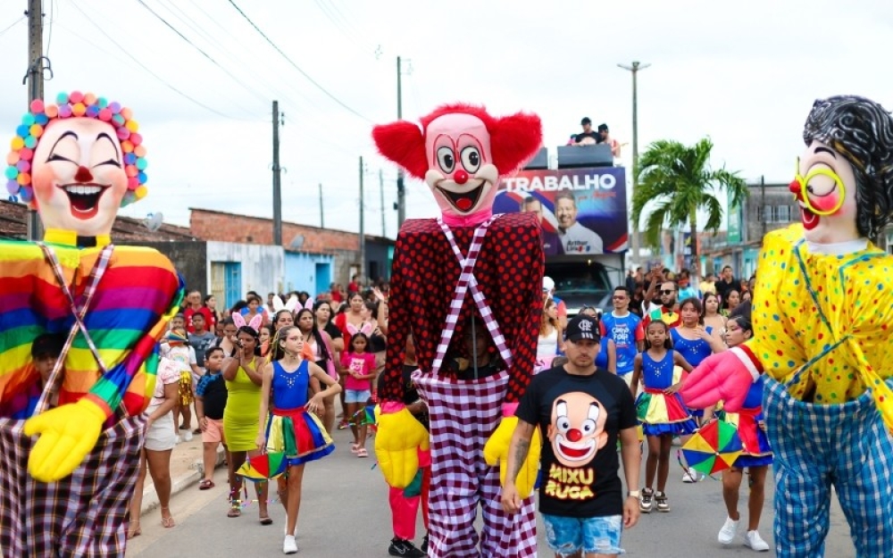Bloco Infantil Carnafolia Kids 2026 fez a alegria da garotada e das famílias no distrito Luziápolis