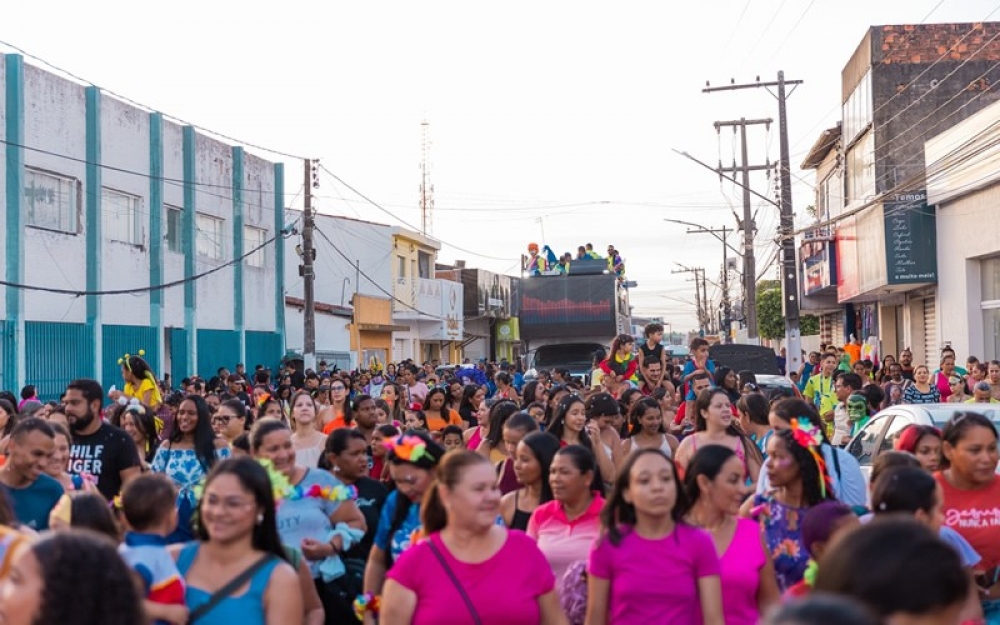 Bloco Infantil Carnafolia Kids 2025 fez a alegria da garotada de Campo Alegre com Banda Vertigem Kids