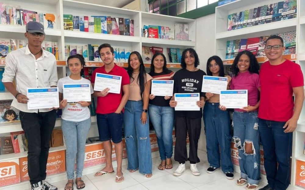 Secretaria de Educação realiza entrega de Certificados do Curso Trilha do Conhecimento